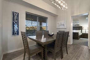 New Listing Ozark Views at Majestic - Perched on the Hills