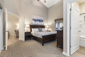 New Listing Ozark Views at Majestic - Perched on the Hills