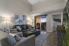 New Listing Ozark Views at Majestic - Perched on the Hills