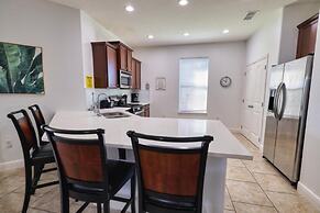 5 Bed Solterra Sensation Vacation Home 5 Bedroom Home by RedAwning