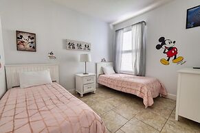 5 Bed Solterra Sensation Vacation Home 5 Bedroom Home by RedAwning