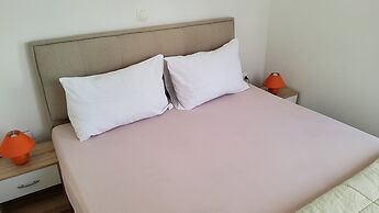 Captivating Apartment 15 Sleeps 4 Guests