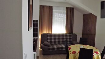 Captivating Apartment 15 Sleeps 4 Guests