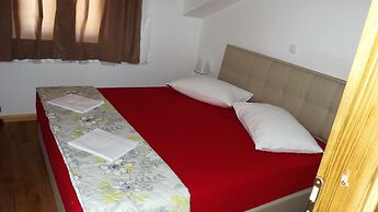 Captivating Apartment 15 Sleeps 4 Guests