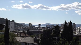 Captivating Apartment 15 Sleeps 4 Guests