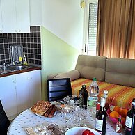 Captivating Apartment 15 Sleeps 4 Guests