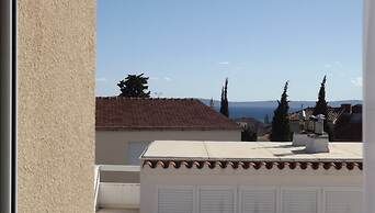 Captivating Apartment 15 Sleeps 4 Guests