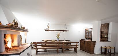 Charmy Country House