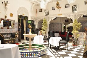 Riad La Porte d'Or & Spa