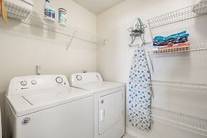 Poolside Oasis at the Pointe 2BR Condo Minutes From Table Rock Lake