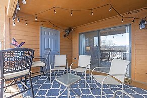 Poolside Oasis at the Pointe 2BR Condo Minutes From Table Rock Lake