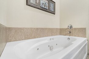 Silver Dollar Hideaway in Stonebridge Community