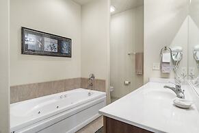 Silver Dollar Hideaway in Stonebridge Community