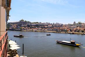 Oporto Home River Front