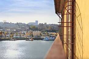 Oporto Home River Front