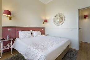 Oporto Home River Front