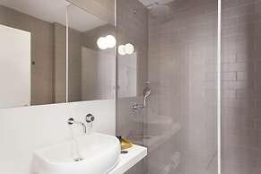 Oporto Home River Front