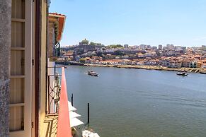 Oporto Home River Front