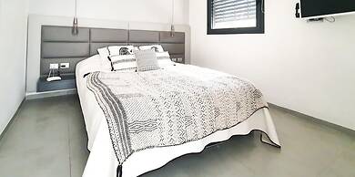 Rupin Ruby in Tel Aviv-yafo