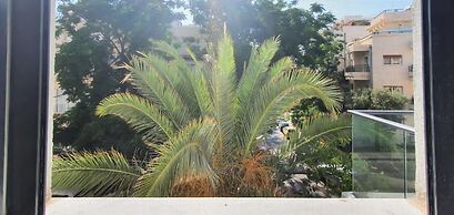 Rupin Ruby in Tel Aviv-yafo