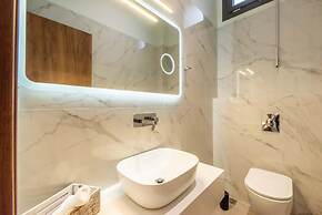 Villa Luna I 100m to Sea Free Heated Pool