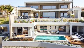 Villa Luna I 100m to Sea Free Heated Pool