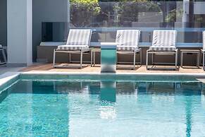 Villa Luna I 100m to Sea Free Heated Pool