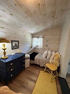 Maine Stay Lake House-limit12 4 Bedroom Home by Redawning