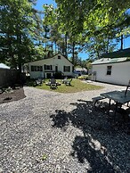 Maine Stay Lake House-limit12 4 Bedroom Home by Redawning