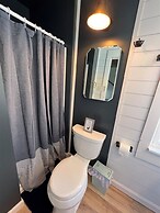 Maine Stay Lake House-limit12 4 Bedroom Home by Redawning
