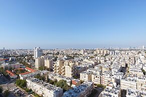 Deluxe & Terrace with City Overview by FeelHome