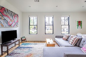 Rooftop Deck 5 Mins to Downtown