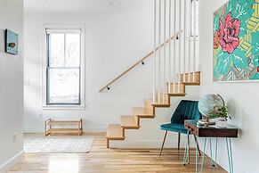 Rooftop Deck 5 Mins to Downtown