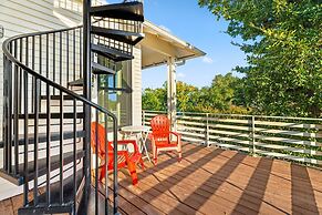 Rooftop Deck 5 Mins to Downtown