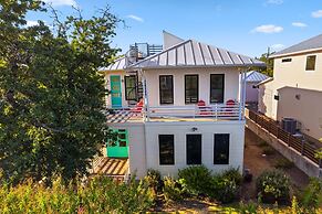 Rooftop Deck 5 Mins to Downtown