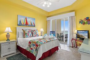 Beachfront Luxury 2Bd 2Ba Condo With Balcony! Sleeps 6!