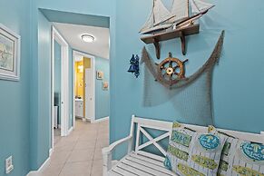 Beachfront Luxury 2Bd 2Ba Condo With Balcony! Sleeps 6!