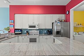 Beachfront Luxury 2Bd 2Ba Condo With Balcony! Sleeps 6!