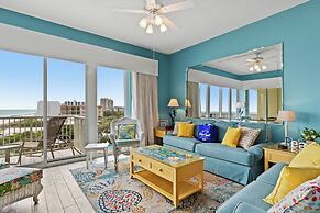 Beachfront Luxury 2Bd 2Ba Condo With Balcony! Sleeps 6!