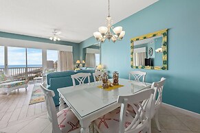 Beachfront Luxury 2Bd 2Ba Condo With Balcony! Sleeps 6!
