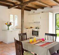 Mousses Villas - Erato - Detached Two-bedroom Villa With Access to Chi