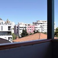 Cozy Apartment 16 With Double bed Sleeper Couch