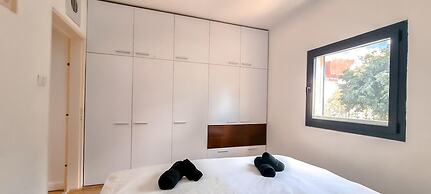 Kalisher Ophrys in Tel Aviv-yafo