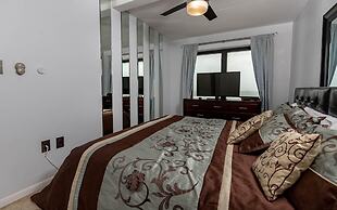 Island Winds East by Brett/Robinson Vacations