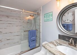 Island Winds East by Brett/Robinson Vacations