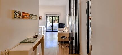 Rupin Nacre in Tel Aviv-yafo