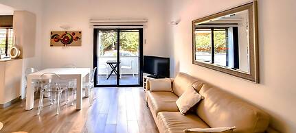 Rupin Nacre in Tel Aviv-yafo