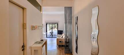 Rupin Nacre in Tel Aviv-yafo