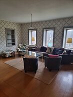 Exclusive 3- Bed Regal Apartment!