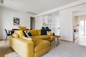 Spectacular 3BR Apartment in Pangrati
